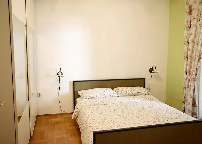 Ema Apartament